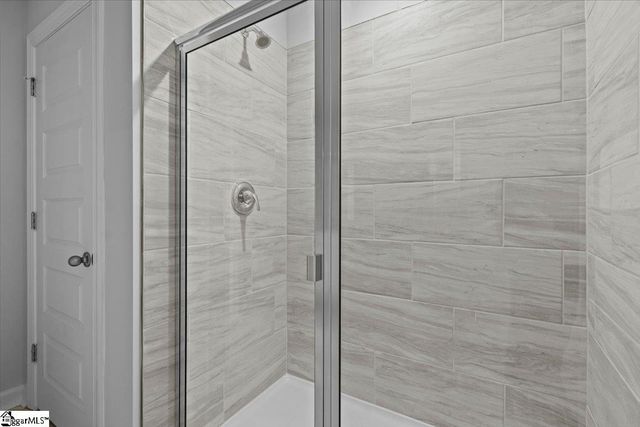 584 Cozy Bluff Road, Spartanburg, SC 29301