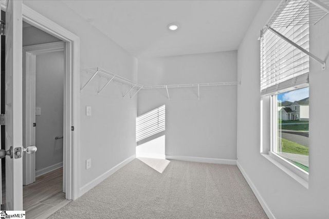 584 Cozy Bluff Road, Spartanburg, SC 29301