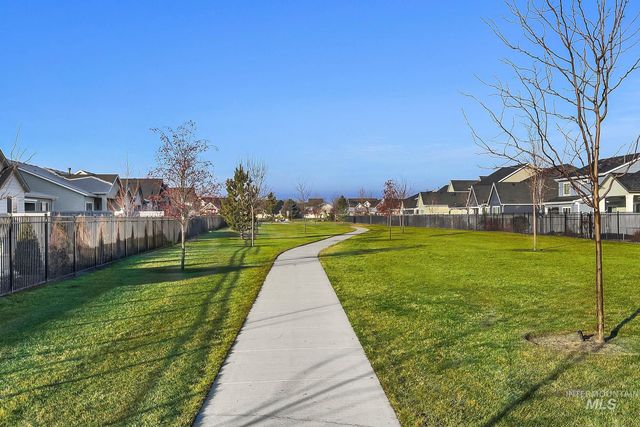 10426 Loneleaf, Nampa, ID 83687