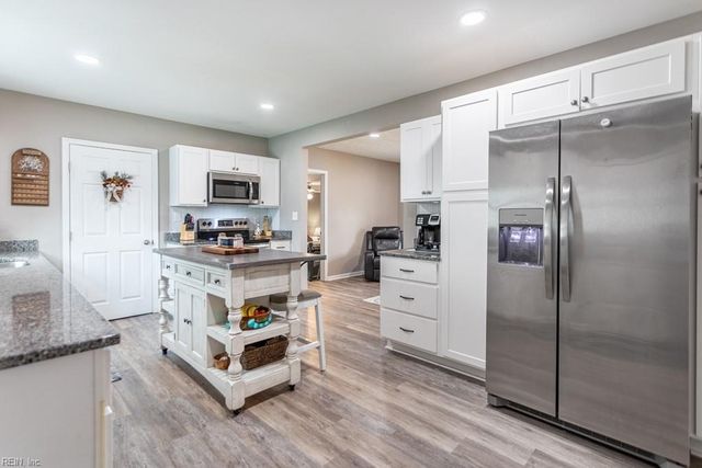 32 Westmoreland DR, Hampton, VA 23669