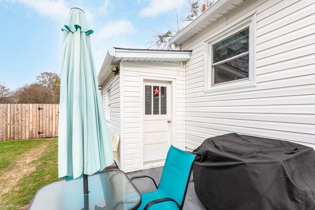 32 Westmoreland DR, Hampton, VA 23669