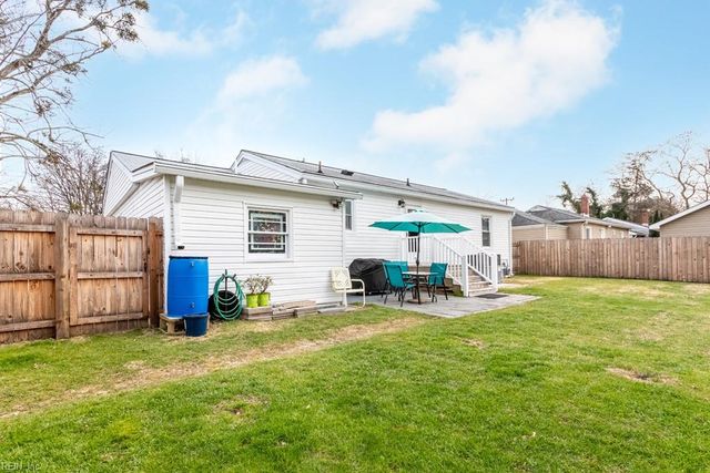 32 Westmoreland DR, Hampton, VA 23669