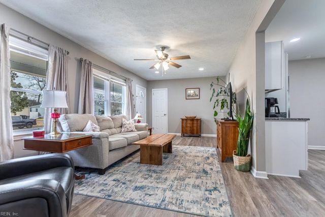 32 Westmoreland DR, Hampton, VA 23669