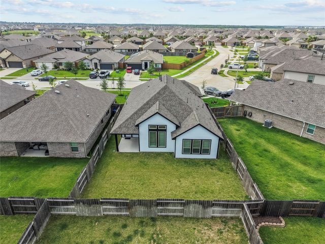 13224 Diamond Reef Lane, Texas City, TX 77568