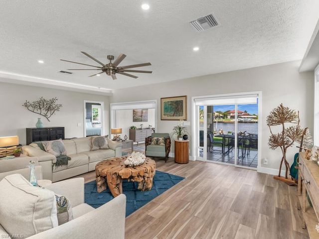 111 Newport Cay, Naples, FL 34114