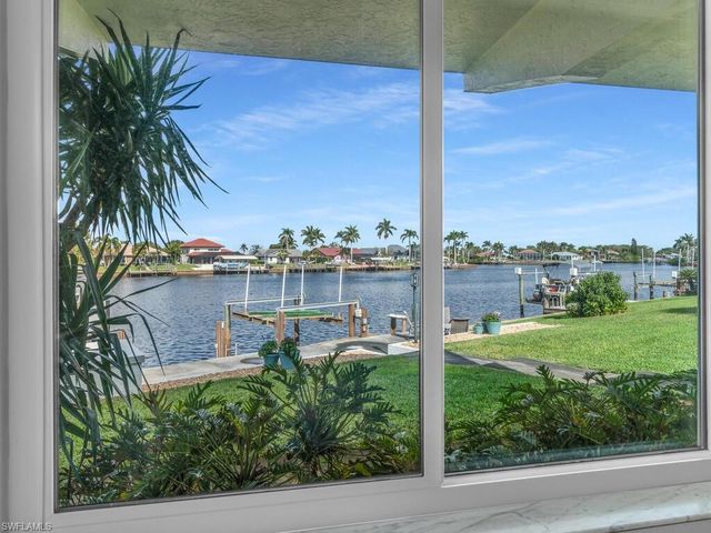 111 Newport Cay, Naples, FL 34114