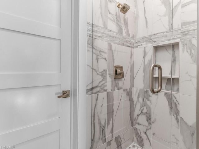 111 Newport Cay, Naples, FL 34114