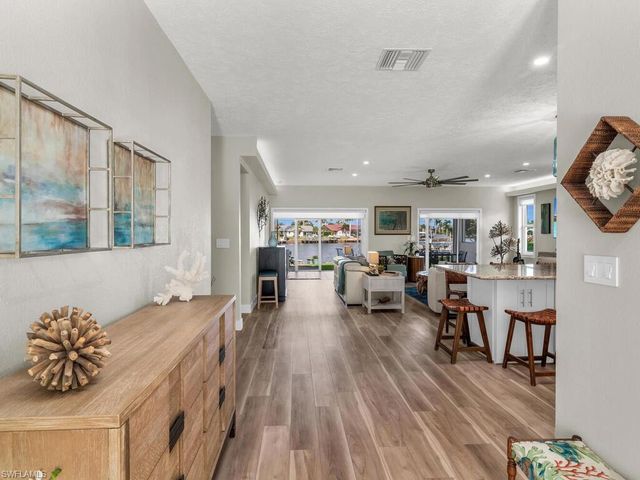111 Newport Cay, Naples, FL 34114