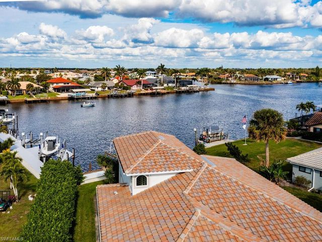 111 Newport Cay, Naples, FL 34114