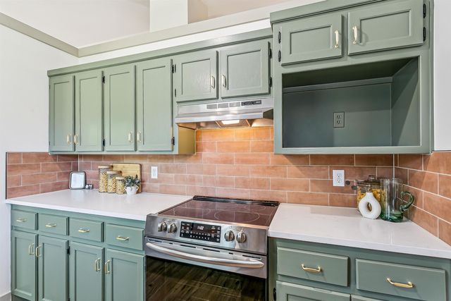 2046 N Cheryl Court, Wichita, KS 67212