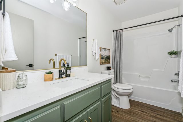 2046 N Cheryl Court, Wichita, KS 67212