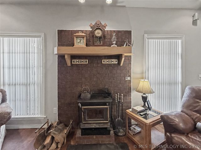 29877 S Qualls Road, Park Hill, OK 74451