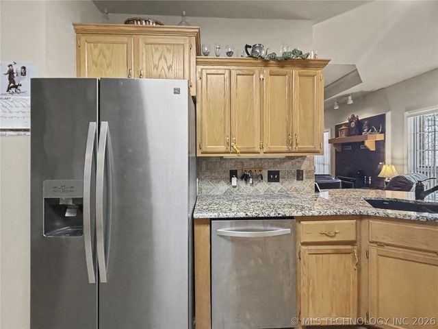 29877 S Qualls Road, Park Hill, OK 74451