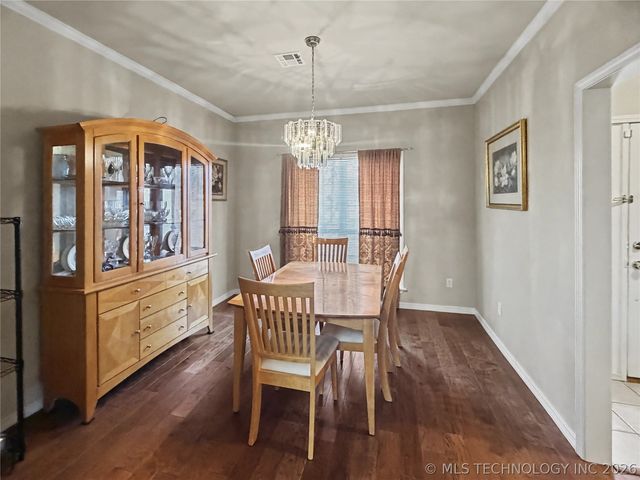 29877 S Qualls Road, Park Hill, OK 74451