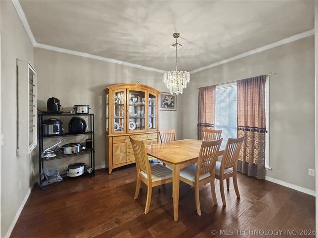 29877 S Qualls Road, Park Hill, OK 74451