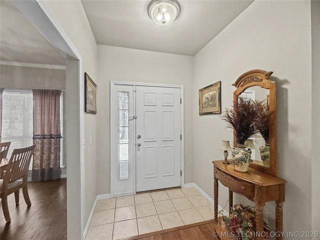 29877 S Qualls Road, Park Hill, OK 74451