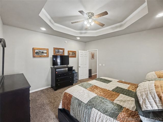 29877 S Qualls Road, Park Hill, OK 74451