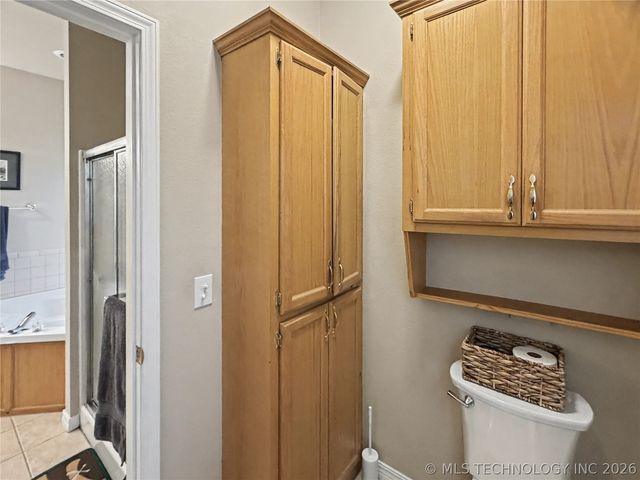 29877 S Qualls Road, Park Hill, OK 74451