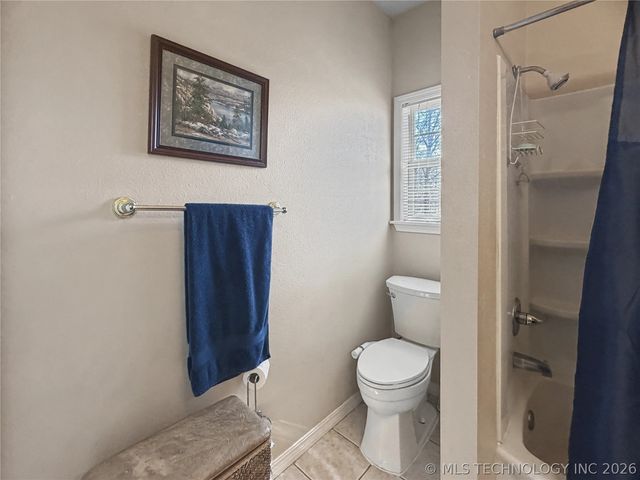 29877 S Qualls Road, Park Hill, OK 74451