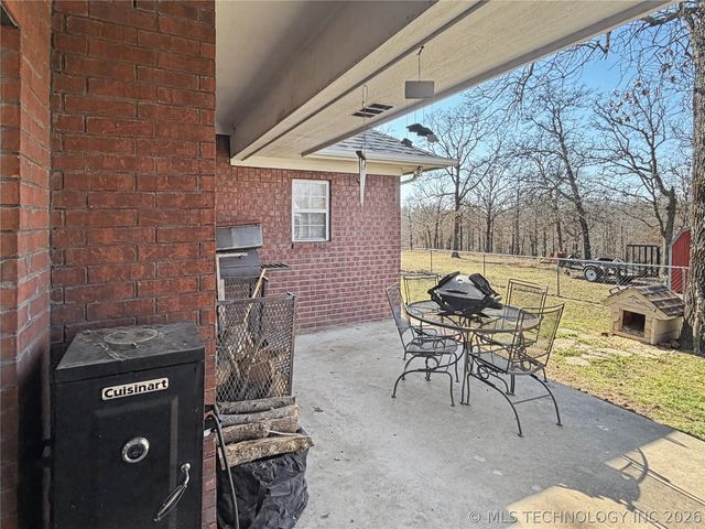 29877 S Qualls Road, Park Hill, OK 74451