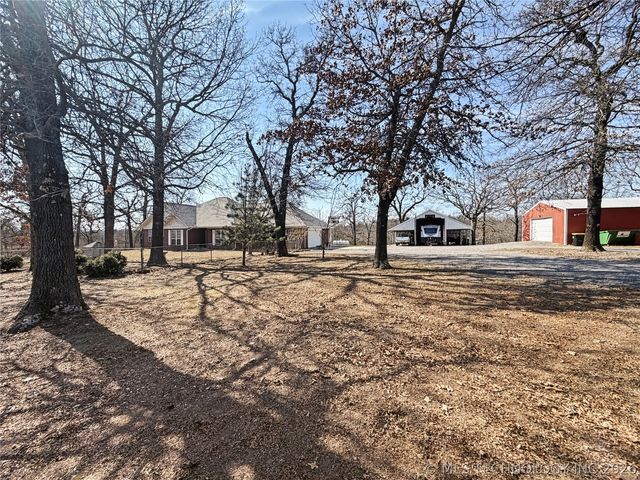 29877 S Qualls Road, Park Hill, OK 74451