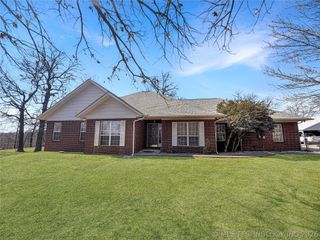 29877 S Qualls Road, Park Hill, OK 74451