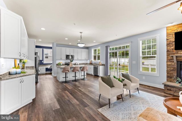 8210 POWERS LN, Millersville, MD 21108