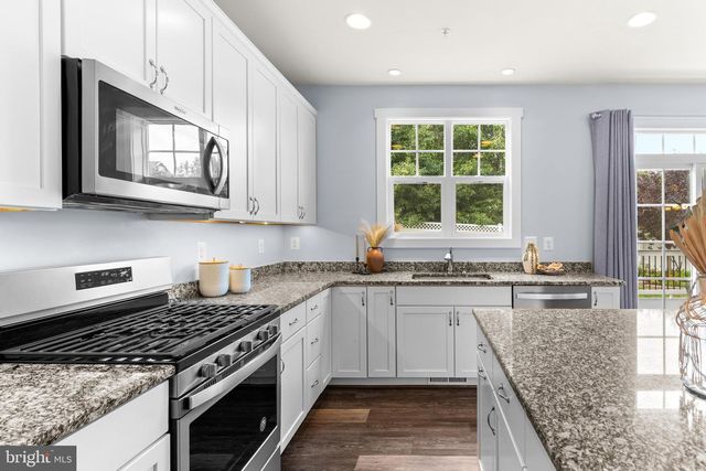 8210 POWERS LN, Millersville, MD 21108
