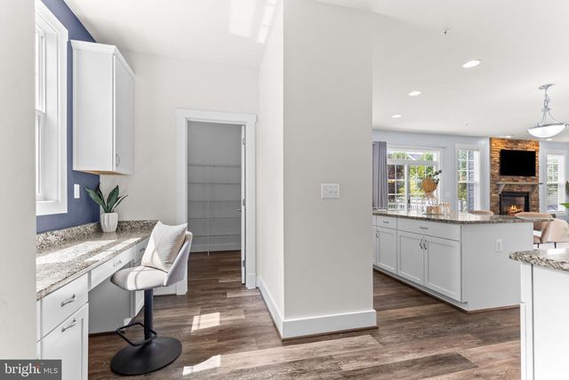 8210 POWERS LN, Millersville, MD 21108