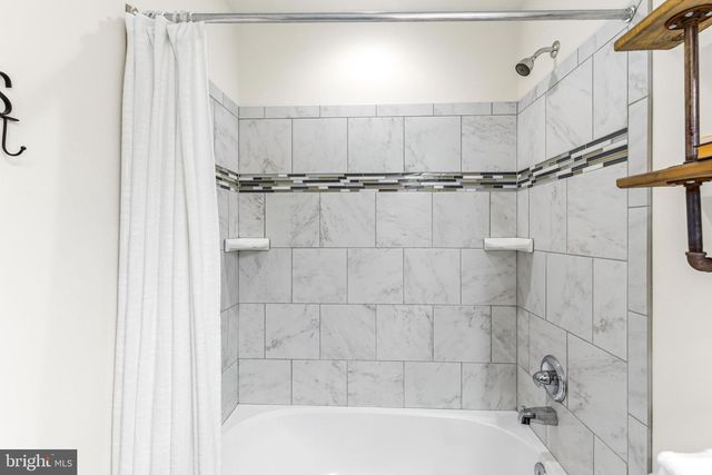 8210 POWERS LN, Millersville, MD 21108