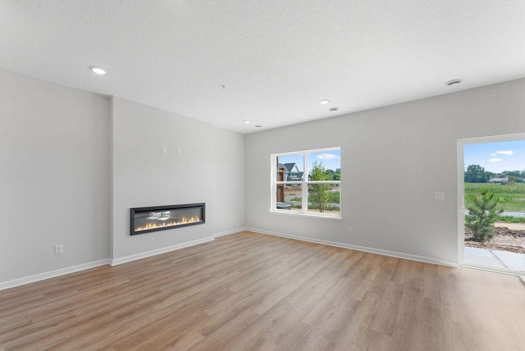 679 Tulare Terrace, Newport, MN 55055 — photo 3