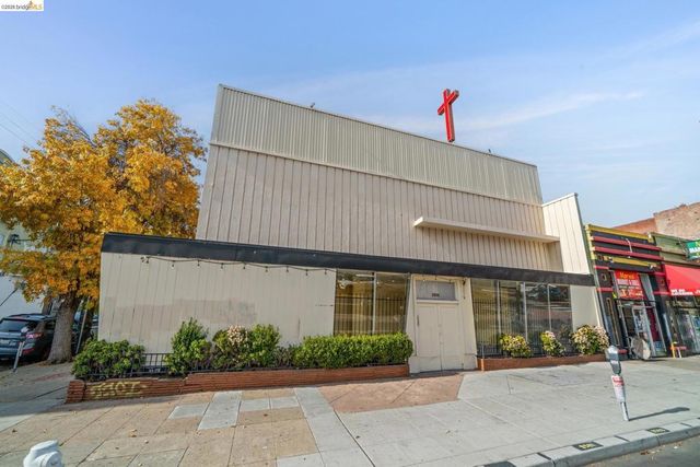 2505 Telegraph Ave, Oakland, CA 94612