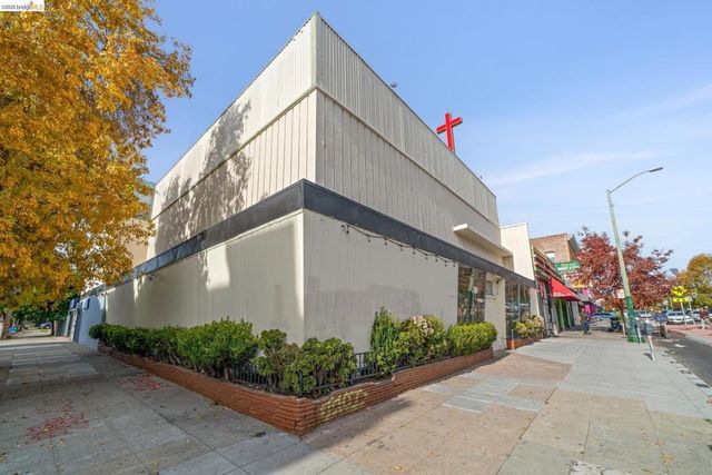 2505 Telegraph Ave, Oakland, CA 94612