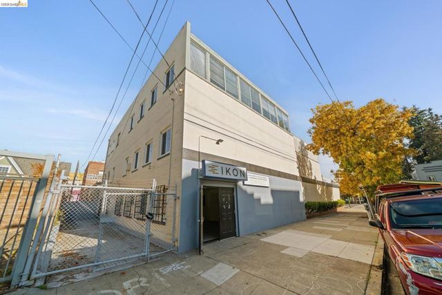2505 Telegraph Ave, Oakland, CA 94612