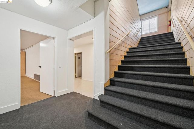 2505 Telegraph Ave, Oakland, CA 94612