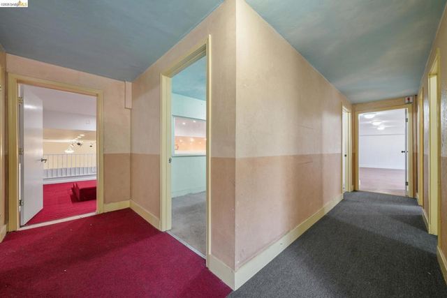 2505 Telegraph Ave, Oakland, CA 94612