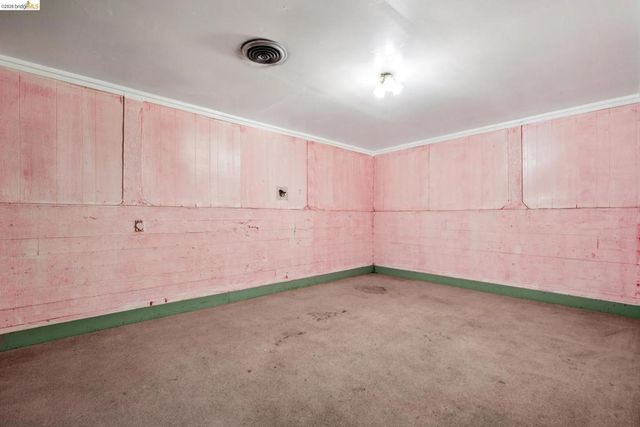 2505 Telegraph Ave, Oakland, CA 94612