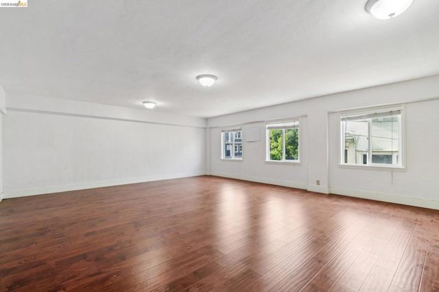 2505 Telegraph Ave, Oakland, CA 94612