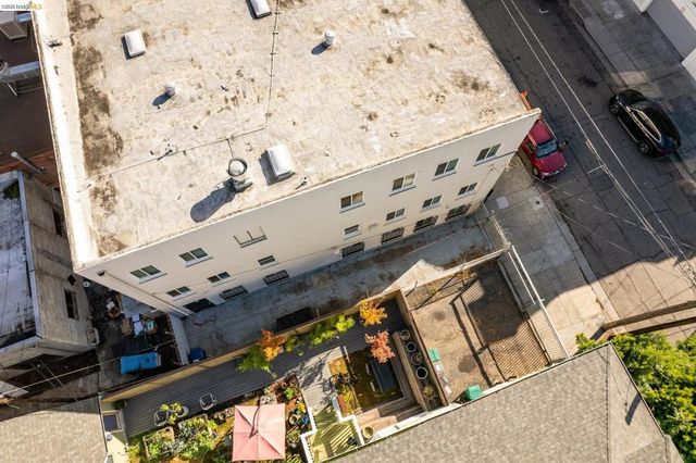 2505 Telegraph Ave, Oakland, CA 94612