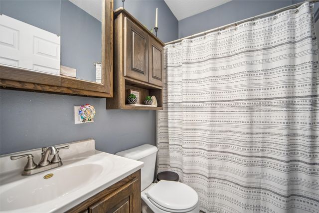 715 SE Kensington Road, Ankeny, IA 50021