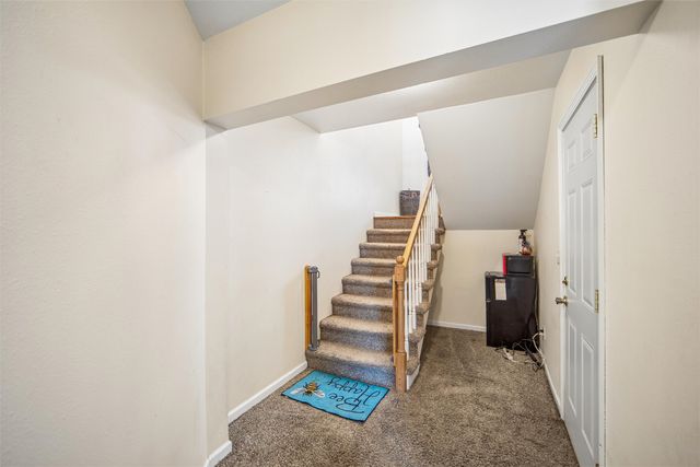 715 SE Kensington Road, Ankeny, IA 50021