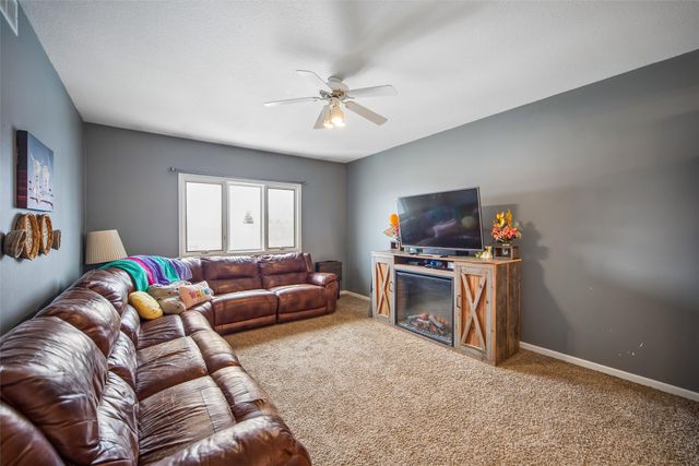 715 SE Kensington Road, Ankeny, IA 50021
