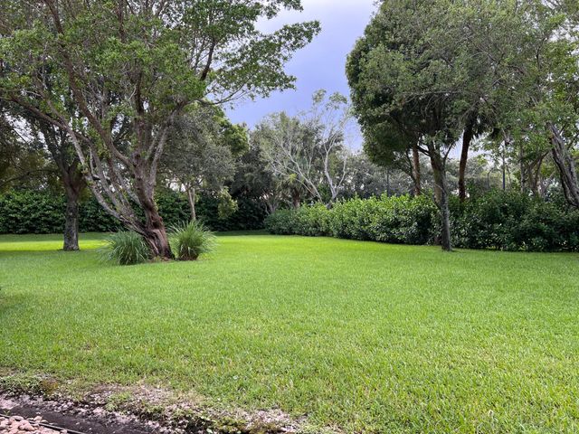 9774 Isles Cay Drive, Delray Beach, FL 33446