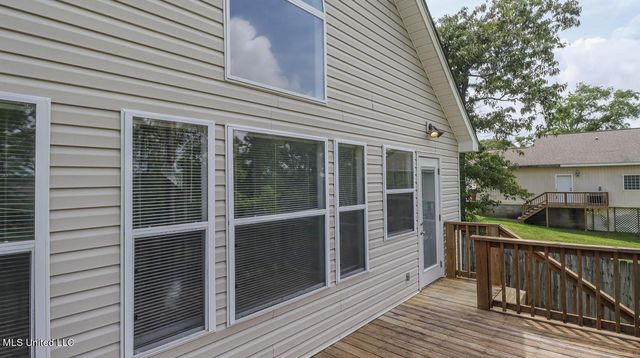 2106 Lauren Drive, Biloxi, MS 39532