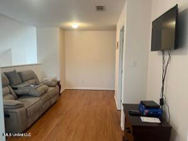 2106 Lauren Drive, Biloxi, MS 39532