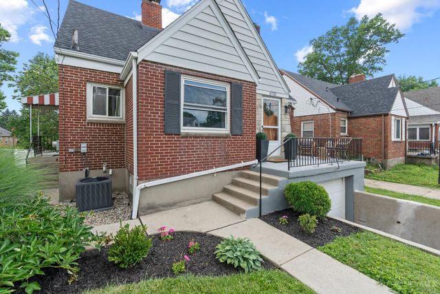 6733 Siebern Avenue, Silverton, OH 45236