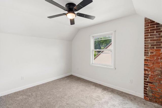 6733 Siebern Avenue, Silverton, OH 45236
