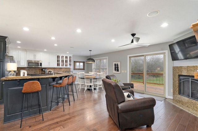 1630 N Waterstone Avenue, Springfield, MO 65802