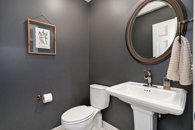 1630 N Waterstone Avenue, Springfield, MO 65802