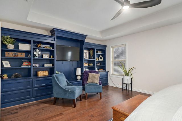 1630 N Waterstone Avenue, Springfield, MO 65802